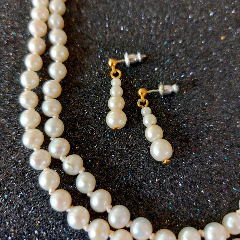 Off White Faux Pearl Necklace and Pierced Earring Set